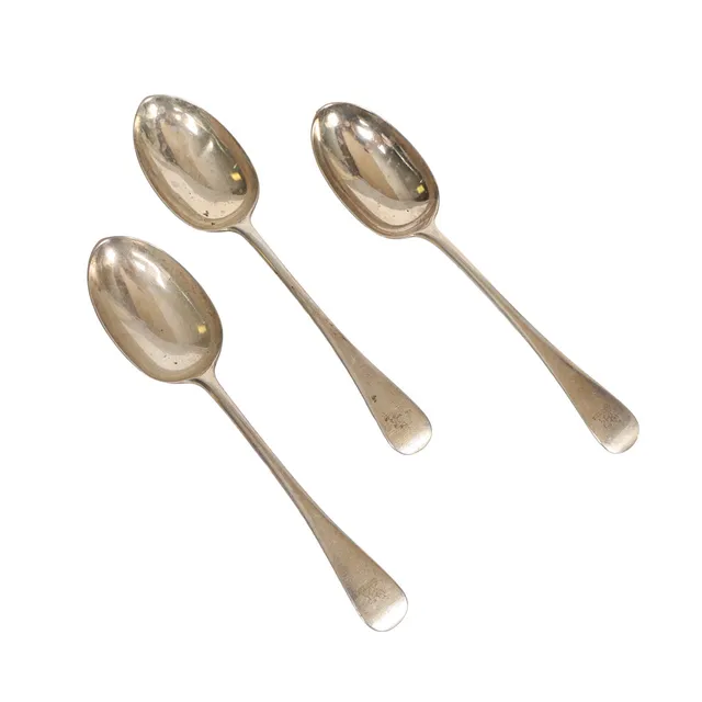 THREE SILVER TABLE SPOONS (3).