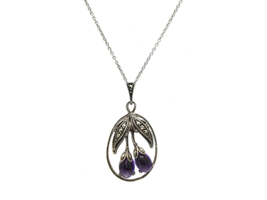 COLLER, silver, ametister, markasiter, längd 42 cm, vikt 4,1 g. — Smycken/Collier — Kaplans