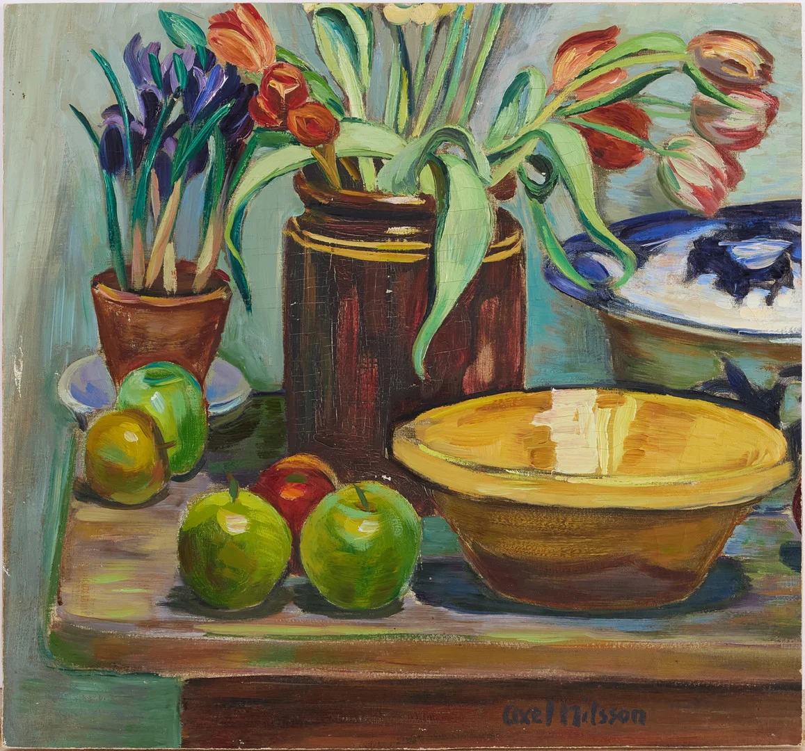 AXEL NILSSON. Frukt och blomstilleben, olja på duk uppklistrad på pannå. — Paintings — Stockholms Auktionsverk Magasin 5
