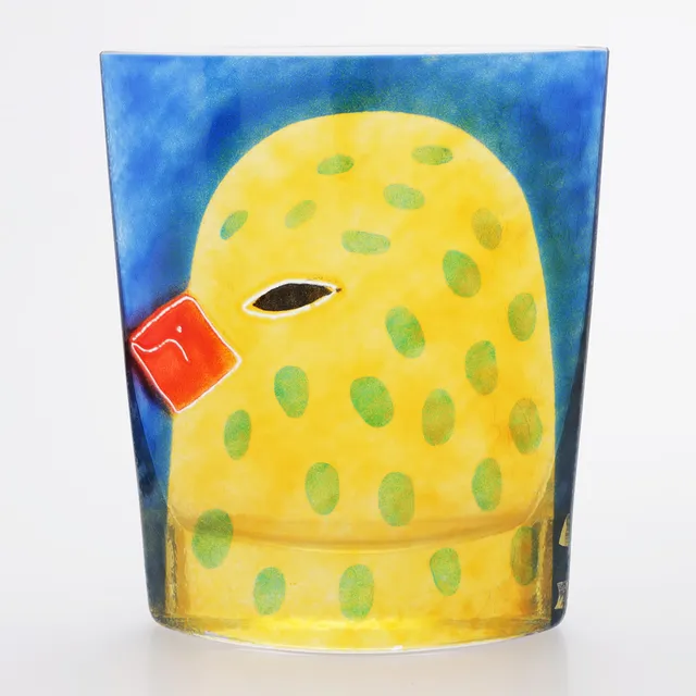 BRITTEN PÅÅG. Vas, glas, Steninge Slott, 2003.