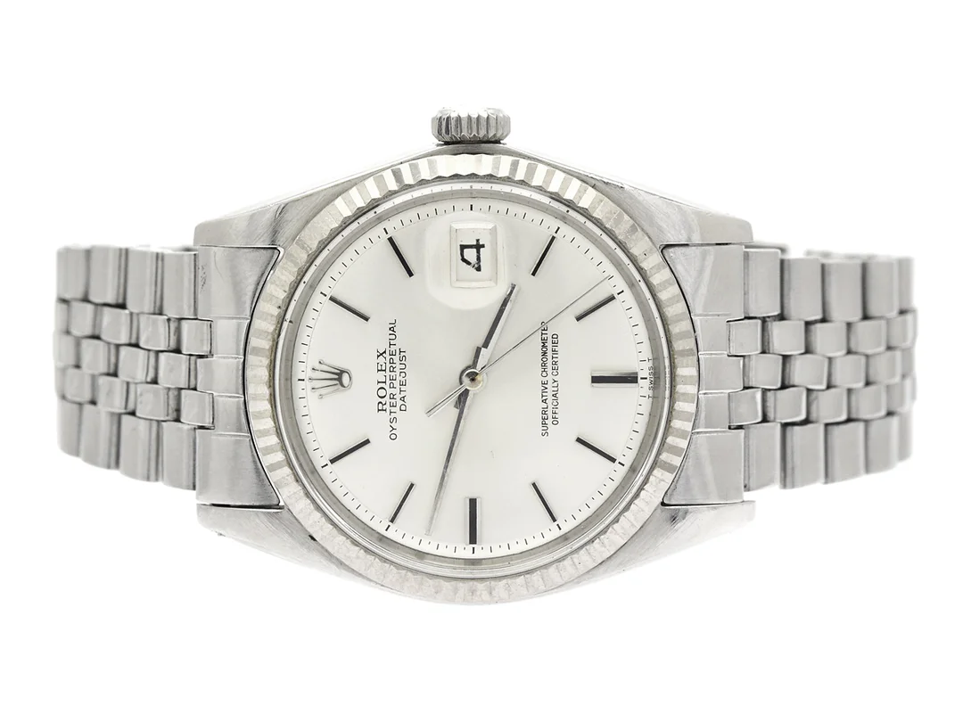 ROLEX, Oyster Perpetual, Datejust, Chronometer, Ref nr. 1601, Serie nr. 2345056, Cal 1570, Verk nr. D135320, Boett nr. 1601, herrur, 36 mm, stål/vitguld, automatisk, plexiglas, datum, skadad urtavla, skadad boett, Jubileelänk (folded), viklås (1996), Ref nr. 62510-H-S-W10/55, tillverkad första kvartalet 1969. — Klockor/Rolex — Kaplans