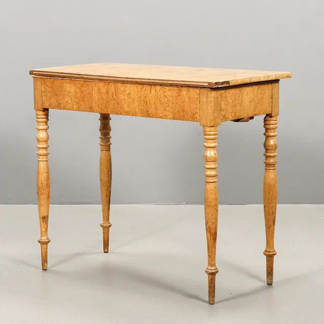 SPELBORD Senempire, Masurbjörk, 1800-tal.