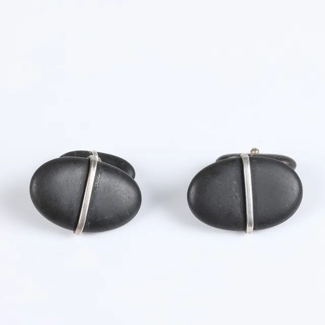 VIVIANNA TORUN BÜLOW-HÜBE. Manschettknappar, Silver, Naturstenar.