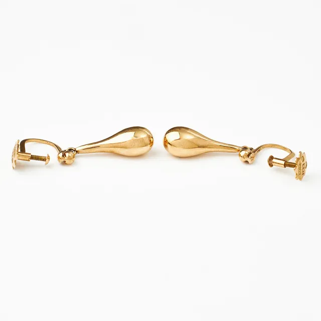 ÖRHÄNGEN, 1 par, 18 k guld, droppformade, Ernst Forssell Guldsmedsaffär, Falkenberg, skruvsystem.