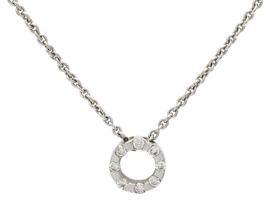 STRÖMDAHL, hänge/kedja, 18K vitguld, 8 briljantslipade diamanter ca 0,12 ctv, ca TW/SI, längd 42 cm, vikt 3,7 g. — Smycken/Hänge med kedja — Kaplans