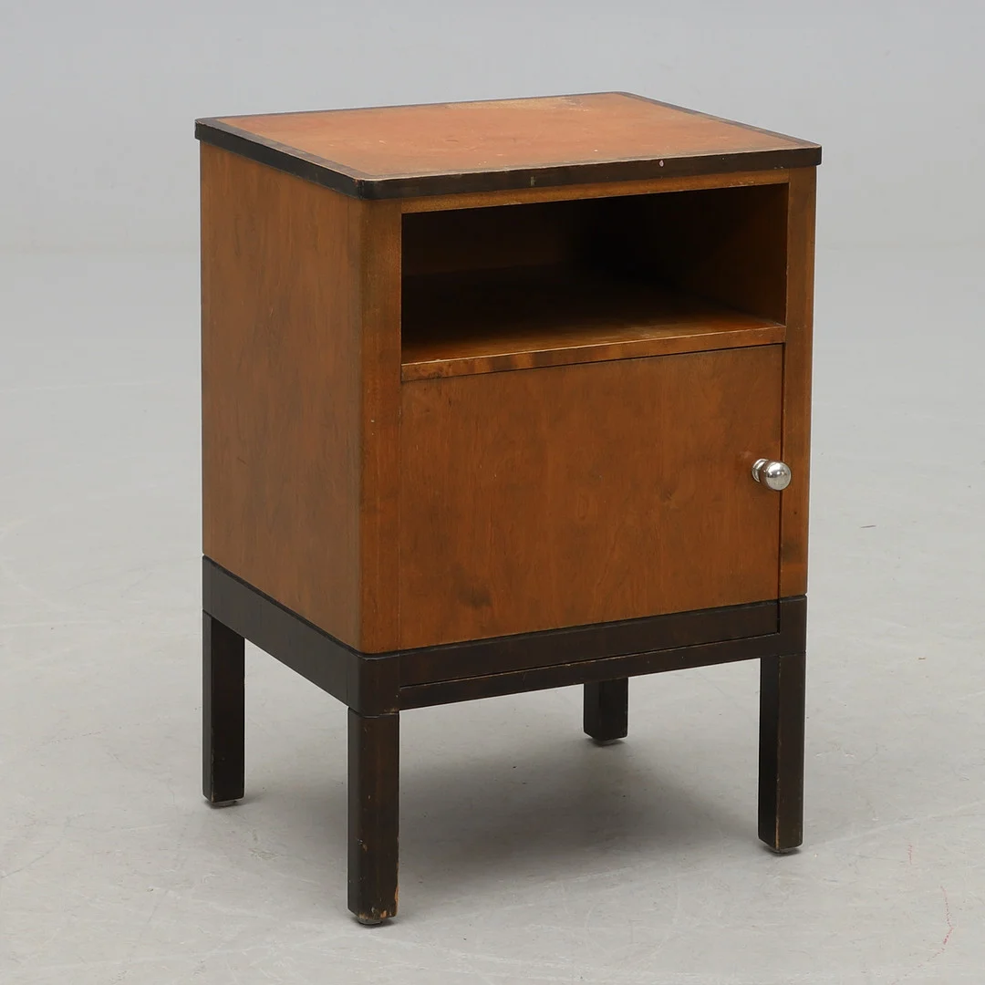 SÄNGBORD, modell "Ideal", Nordiska Kompaniet, 1935. — Other — Crafoord Auktioner Malmö