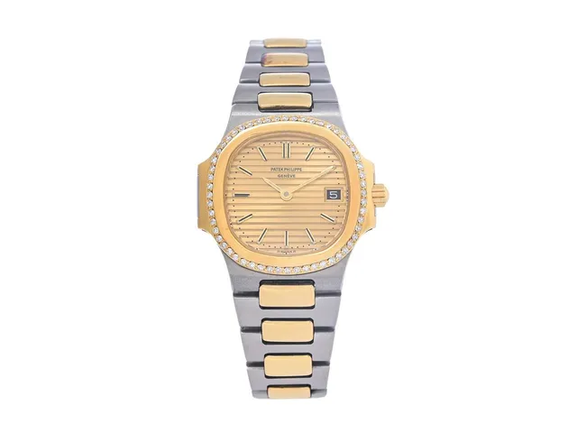 PATEK PHILIPPE, Nautilus, Cal E19 C, Serie nr. 1524188, Ref nr. 4700/2, Boett nr. 558236, damur, 27 mm, stål/guld, quartz, safirglas, datum, diamantkrans (56 st. 8/8, TW/VS, ca 0,40 ctv), integrerad originallänk, viklås, längd 160 mm, ca 1990, box.