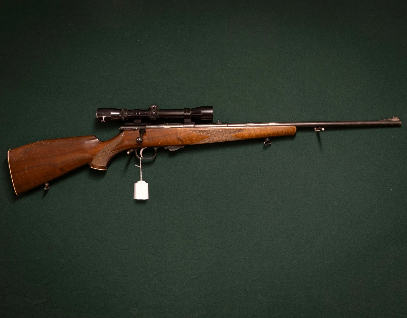 Weihrauch kal 22 magnum . nr 20013. — Rifles — Mauritz Widforss