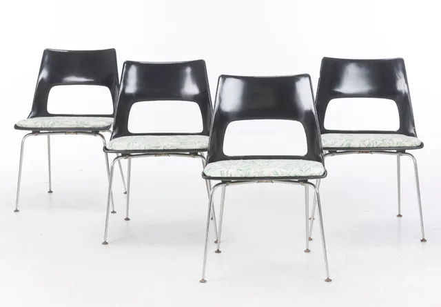 Kay Kørbing. Set of fiberglass dining chairs (4)