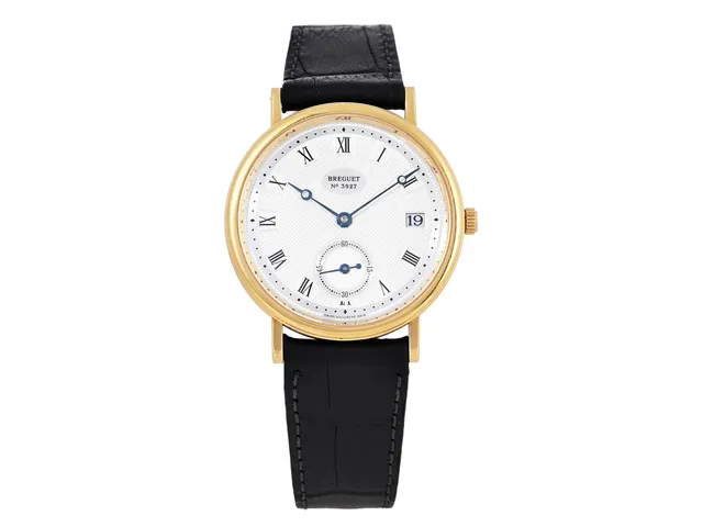 BREGUET, Classique, Cal 516/1, Verk nr. 12952, Serie nr. 3927 M, Ref nr. 5920BA.15984, Boett nr. 5920, herrur, 34,5 mm, 18K guld, automatisk, safirglas, liten sekundvisare, datum, läderband, originalspänne i 18K guld, cert, april 2006, box, ytterkartong.