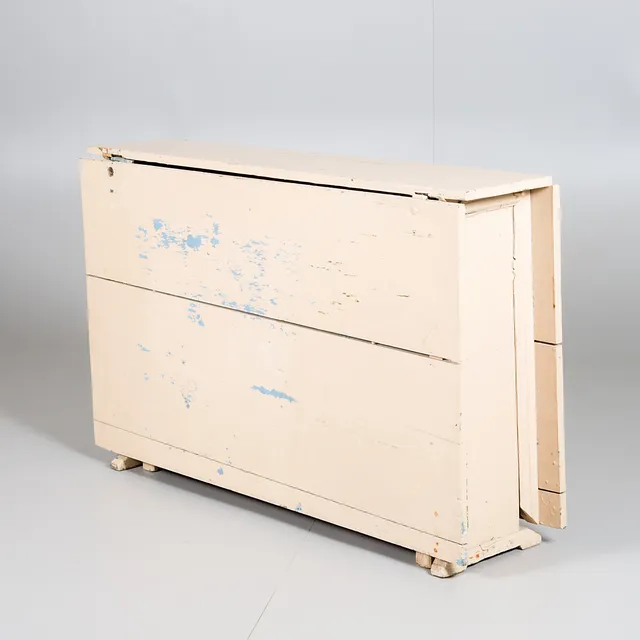 SLAGBORD, målad furu, 1800-tal.