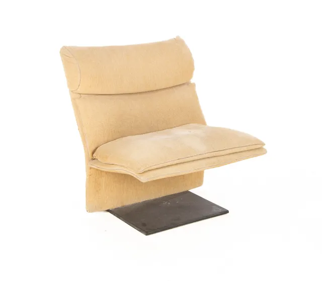 Giovanni Offredi for Saporiti Italia. Armchair / recliner