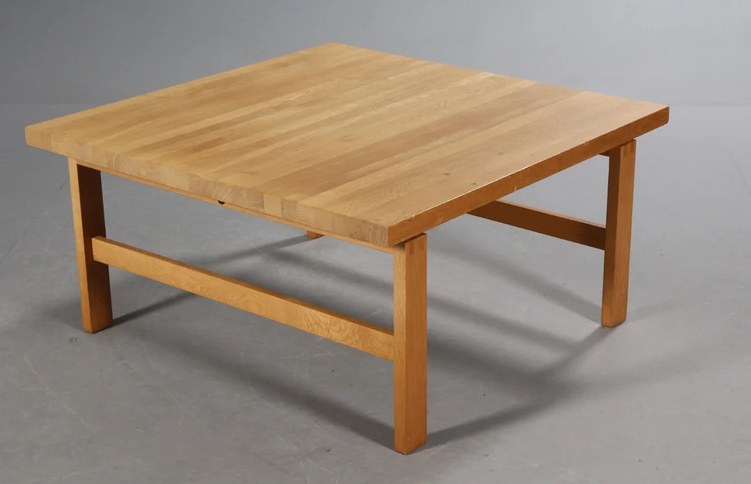 Dansk møbelproducent. Sofabord, massivt egetræ — Furniture/Coffee tables, occasional tables — Lauritz