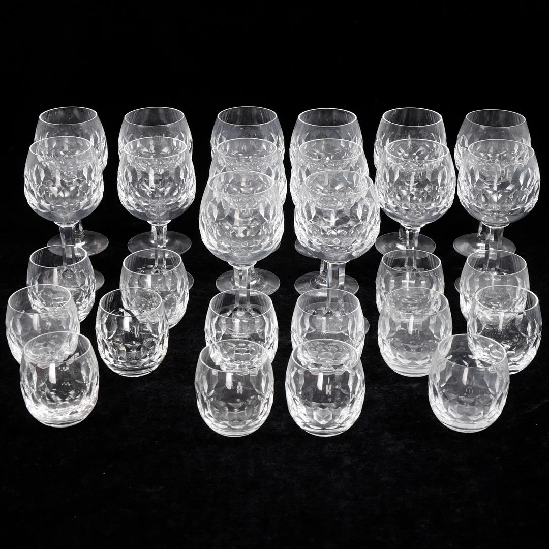 SIGURD PERSSON. Glasservis, 28 delar, "Gripsholm", Kosta. — Tableware — Växjö Auktionskammare