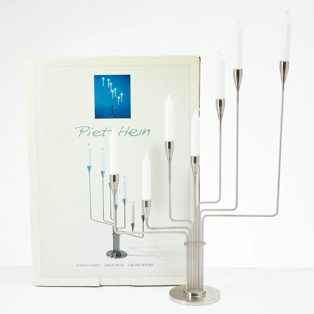 PIET HEIN. Ljusstake, "Karlavagnen". — Candlesticks — Stockholms Auktionsverk Magasin 5
