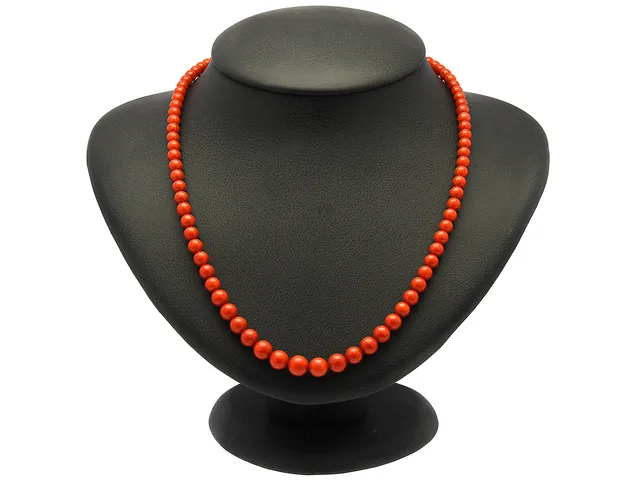 COLLIER, korall, doserade ca 4,25 - 7,25 , lås i gulmetall, längd 45 cm.