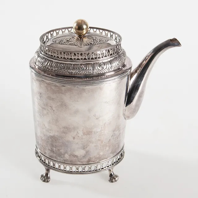 JOHAN MALMSTEDT. KAFFEKANNA, silver, Empire, Göteborg, 1815. 907 f.