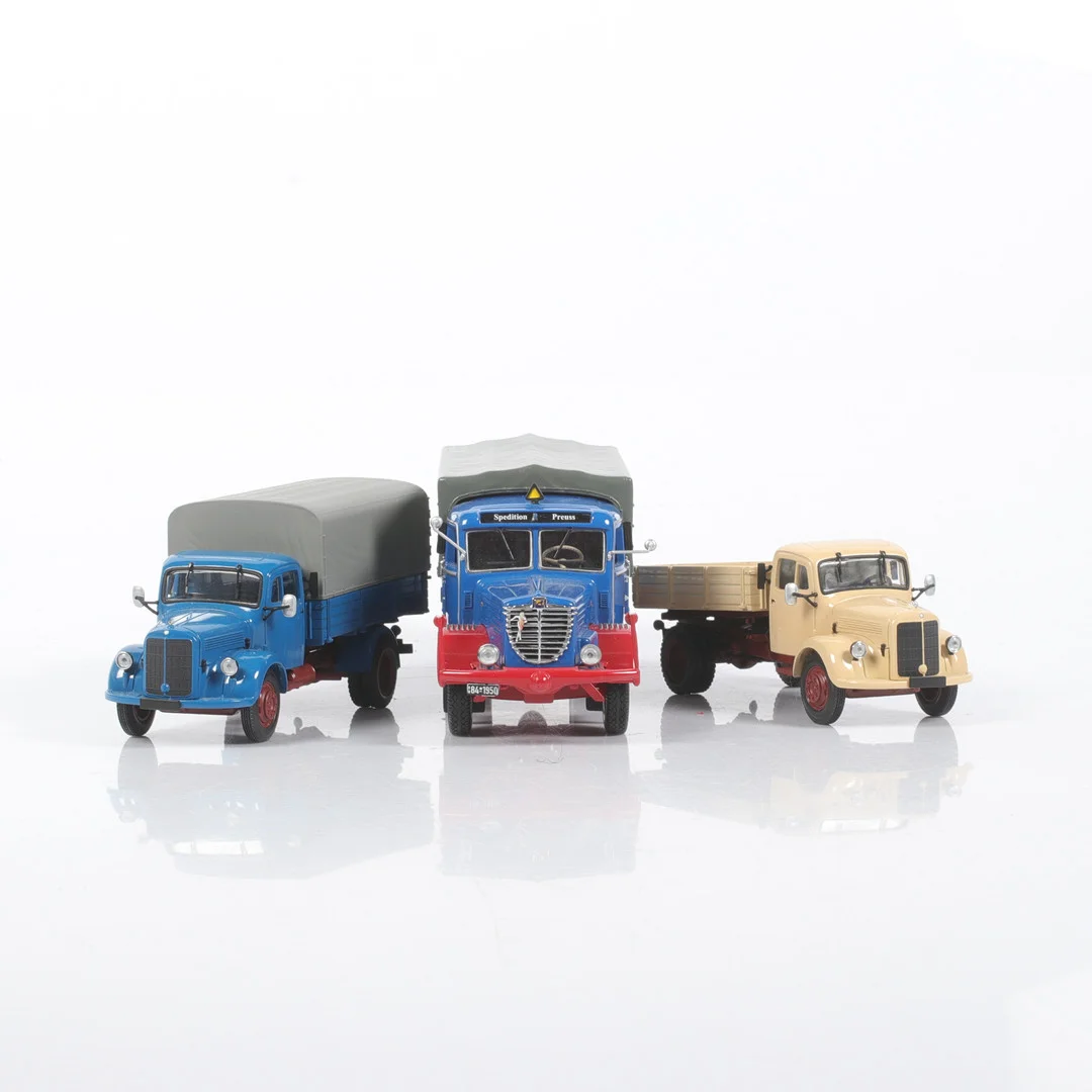 MODELLASTBILAR, 3 st, metall/resin, Büssing 8000S, Minichamps. skala 1:43. — Model cars — Stadsauktion Sundsvall