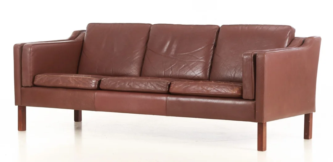 Three-person sofa, brown leather — Furniture/Lounge suites, sofas — Lauritz
