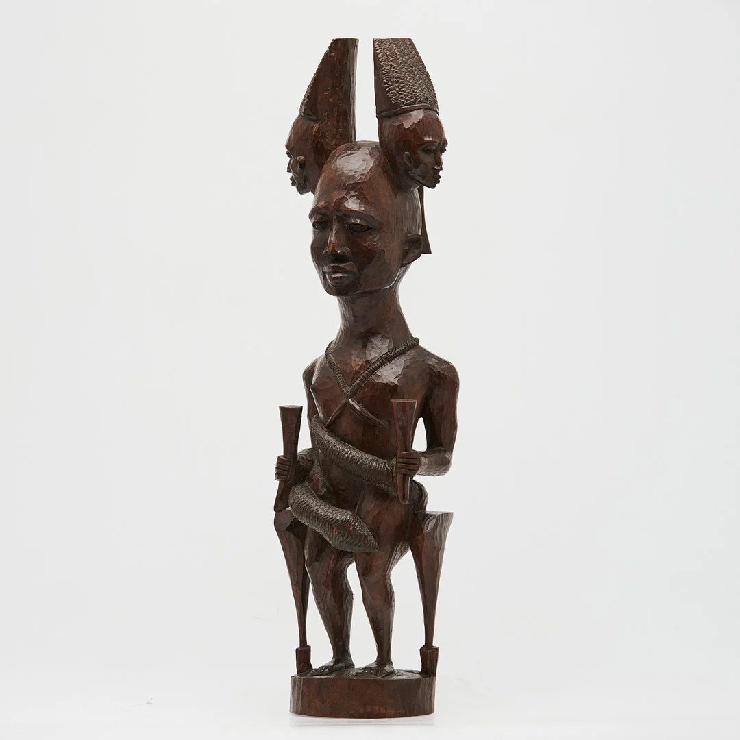 Skulptur / Figur, Holz, Afrika. — Other — Stockholms Auktionsverk Köln