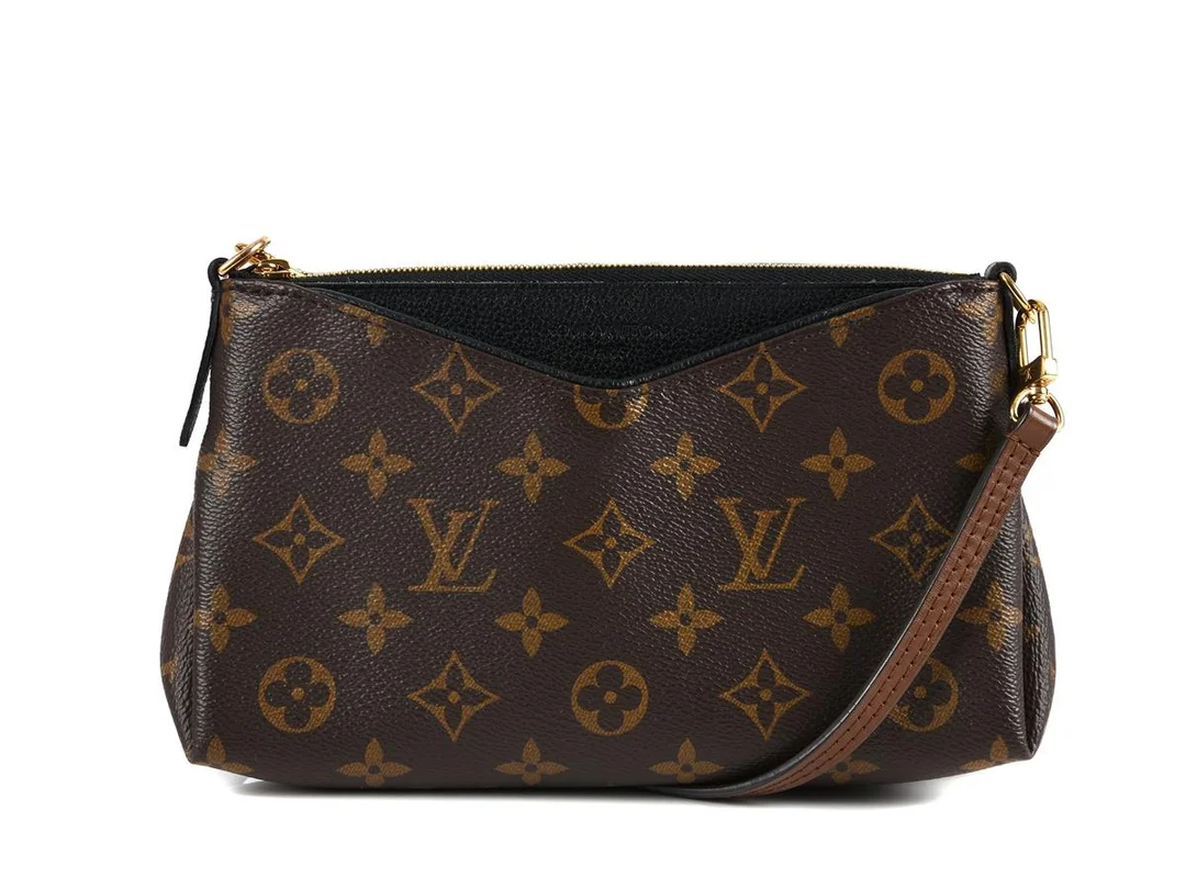 VÄSKA, LOUIS VUITTON, Pallas pochette, monogram canvas, 22x13x4,5 cm, avtagbar axelrem, dustbag. — Accessoarer/Väskor — Kaplans