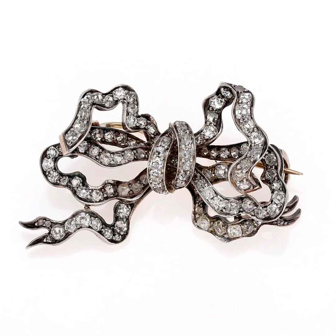 Bow-shaped brooch, late 19th Century. — Brooches & Pendants — Balclis