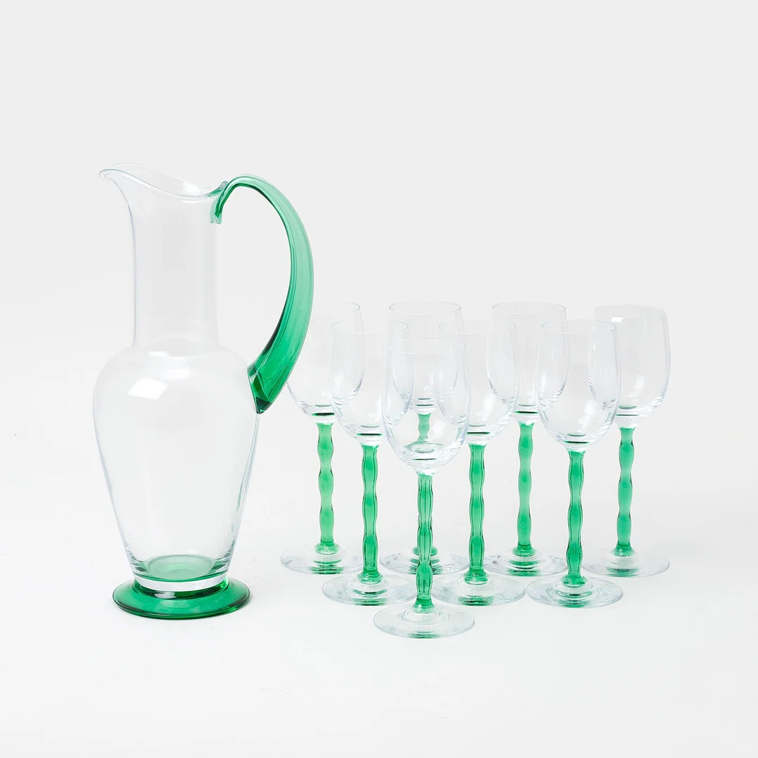 GUNNAR CYRÉN. Vitvinsglas "Nobel", 8 st, samt kanna, Orrefors. — Tableware — Göteborgs Auktionsverk
