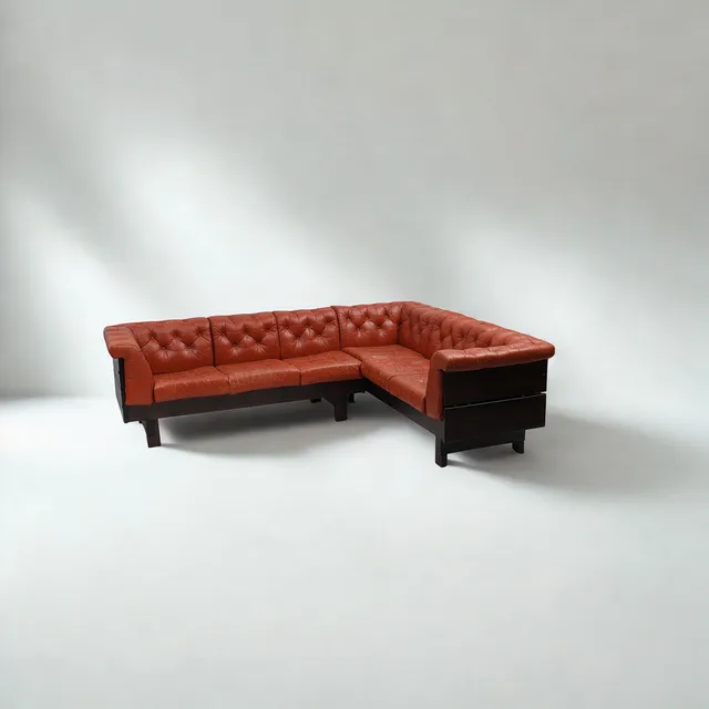 JAN ERIK LINDGREN. Hörnsoffa "Party Corner" Ekornes, Norge 1900-talets andra hälft. Betsad furu, med klädsel i skinn. Formgiven 1977.