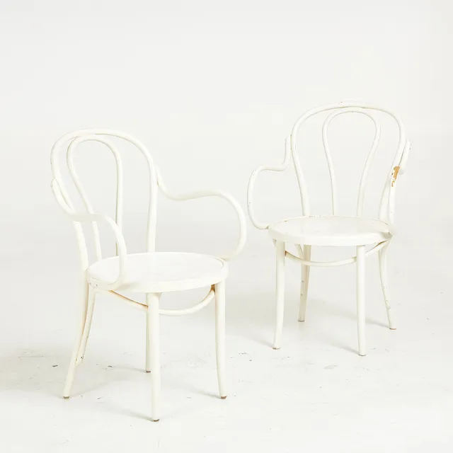 GILLIS LUNDGREN. Karmstolar, 1 par, "Öglan", Ikea, 1900-talets andra hälft, vitmålade.