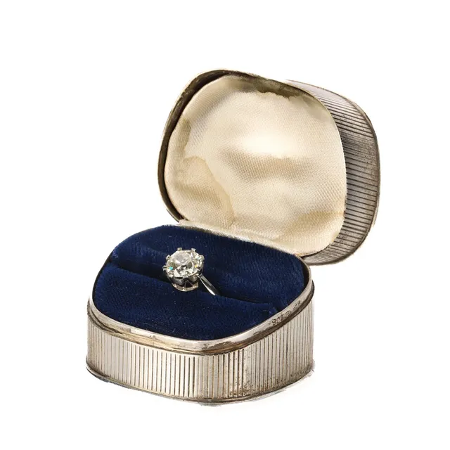 593006. Solitaire ring with diamond in an older cut, 18 kt white gold, approx. 1.65 ct