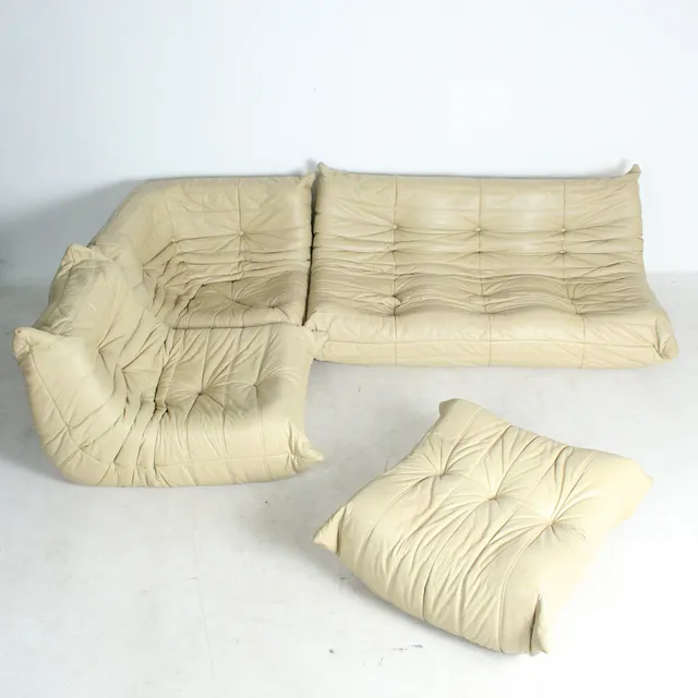 MICHEL DUCAROY. für Ligne Roset -Togo Sitzgruppe aus Leder.