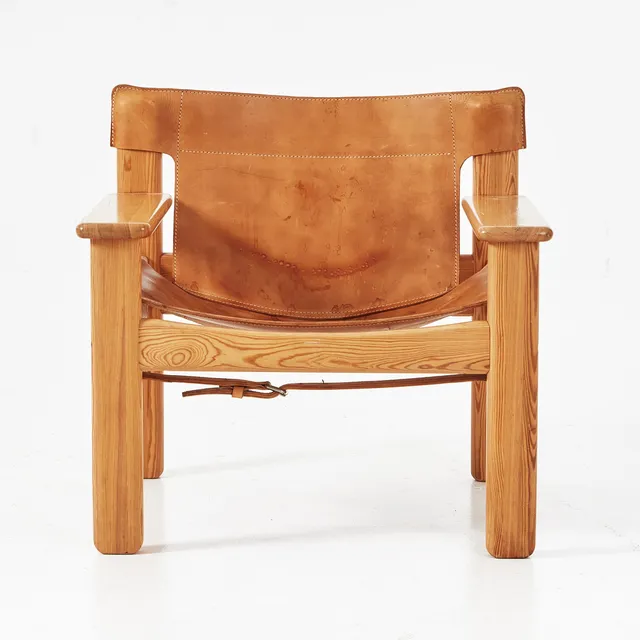 KARIN MOBRING. "Natura", fåtölj, IKEA, 1970-tal, stomme i furu, sits i naturfärgat läder.