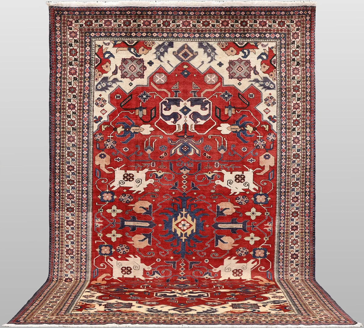 MATTA, "Ardabil", 330 x 212 cm. — Persian Carpets & Textiles — Helsingborgs Auktionskammare