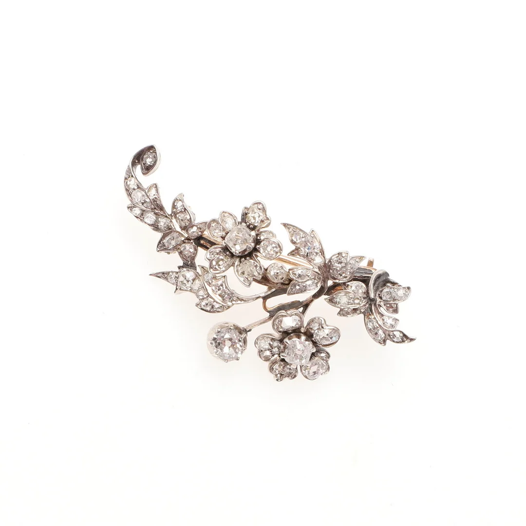 A VICTORIAN DIAMOND FOLIATE SPRAY BROOCH. — Brooches & Pendants — Lawrences Auctioneers