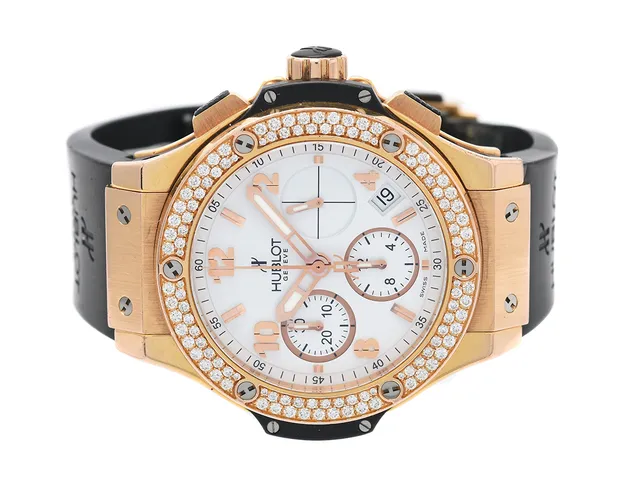 HUBLOT, Geneve, Big Bang, Cal ETA 2894-2, Verk nr. 11244, Serie nr. 672683, Boett nr. 341, kronograf, herrur, 41 mm, 18K rosa guld/kevlar, automatisk, safirglas, datum, briljantkrans (114 st. ca TW/VVS, ca 1,22 ctv), OBS: se fördjupad information, glasbaksida, innerboett i titan, integrerat gummiband, viklås i svart PVD/18K rosa guld, cert, maj 2009, box, ytterkartong.
