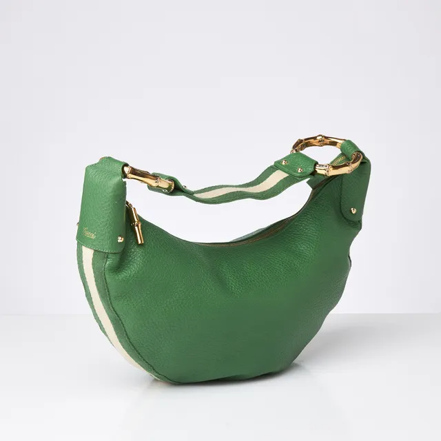 GUCCI, Handväska, "Bamboo Ring Hobo bag", läder i grönt, bambu imitation i metall, märkt GUCCI made in italy.