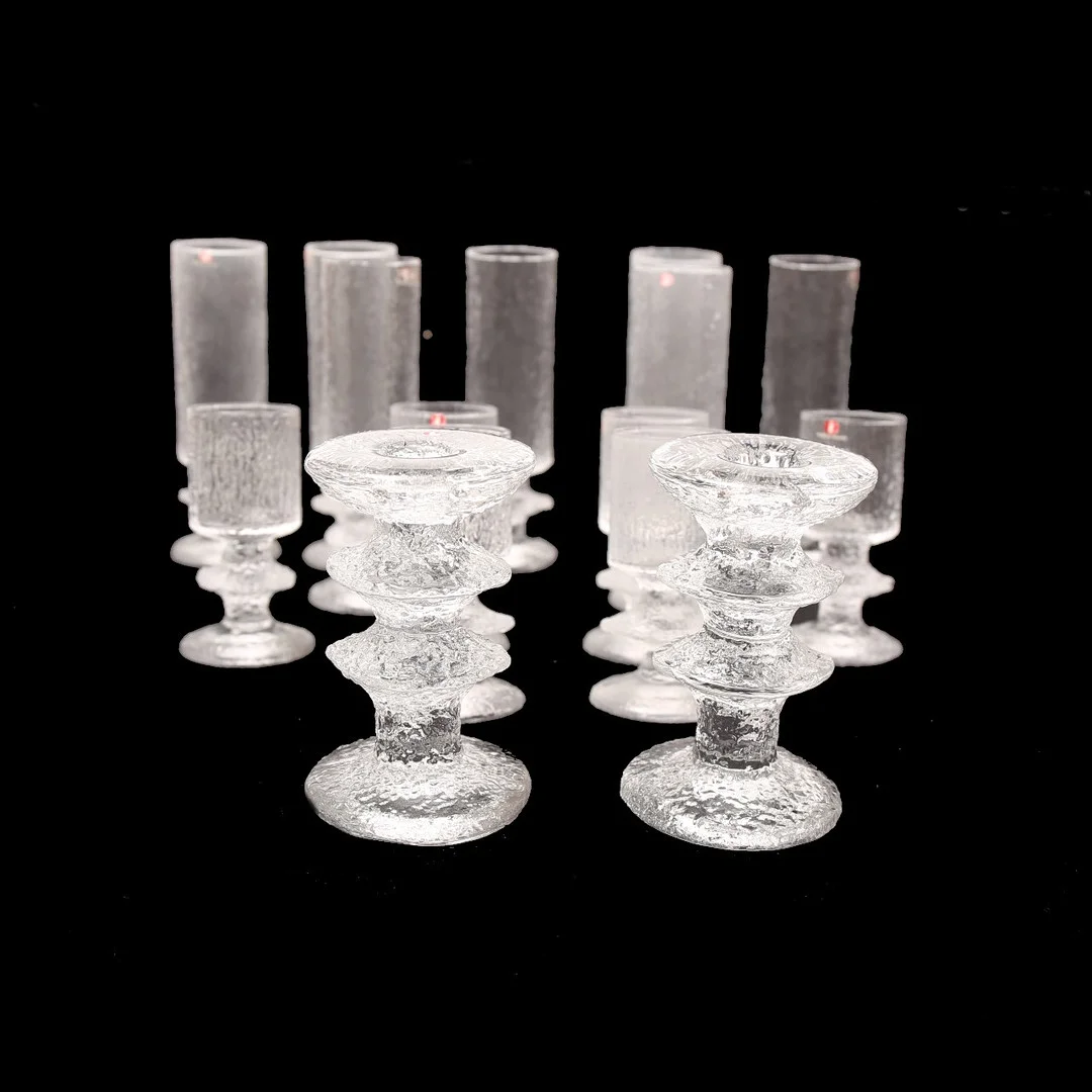 TIMO SARPANEVA. Champagneglas,"Senator" 7 st,, starkvinsglas 6 st samt 2 ljusstakar "Festivo" 1960/70-tal, Iittala, Finland. — Utility glass — Limhamns Auktionsbyrå