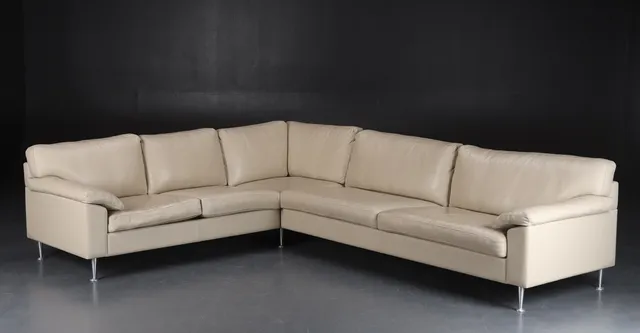Mogens Hansen. Corner sofa, upholstered in leather, 290 x 230 cm