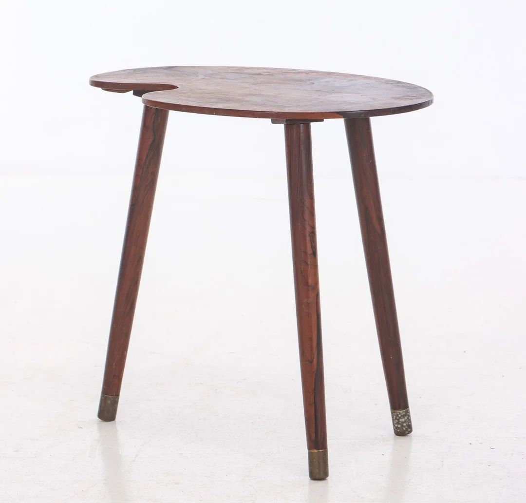 Rosewood side table in the shape of a Painter's Palette, 1950s/60s — Furniture/Coffee tables, occasional tables — Lauritz