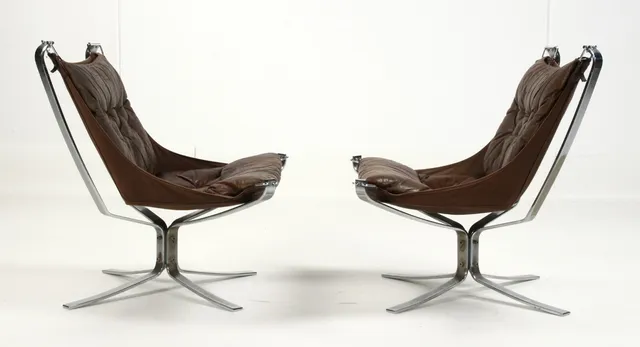 Sigurd Ressell. A pair of armchairs, model 'Falcon' (2)
