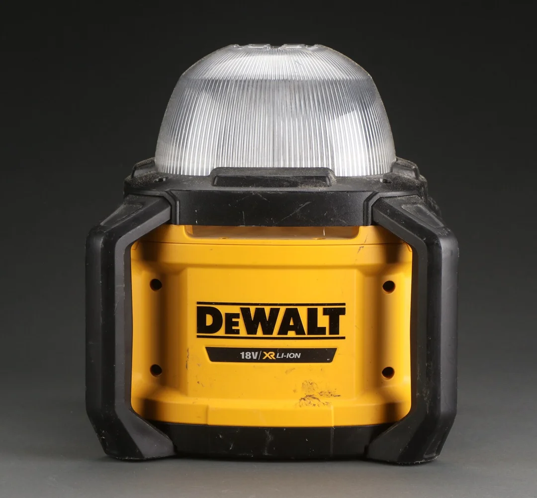 Dewalt arbejdslampe med Tool Connect — Home and garden/Tools, building materials — Lauritz