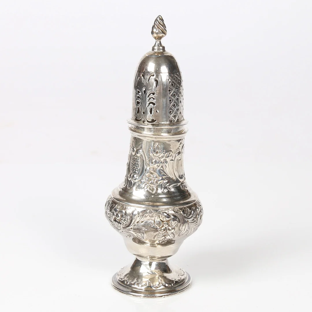 A VICTORIAN SILVER SUGAR CASTER. — Silver — Bishop & Miller