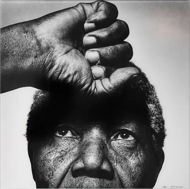 HANS GEDDA. Nelson Mandela, 1990, silvergelatin fotografi silikonmonterad, 109 x 109 cm.