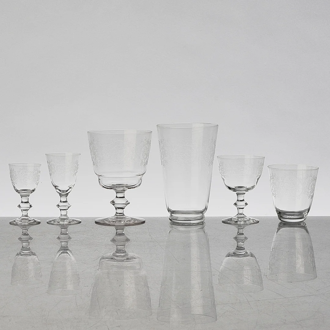 GLASSERVISDELAR, Kosta, "Elon", Edvin Ollers, 35 del ca. — Tableware — Metropol Auktioner