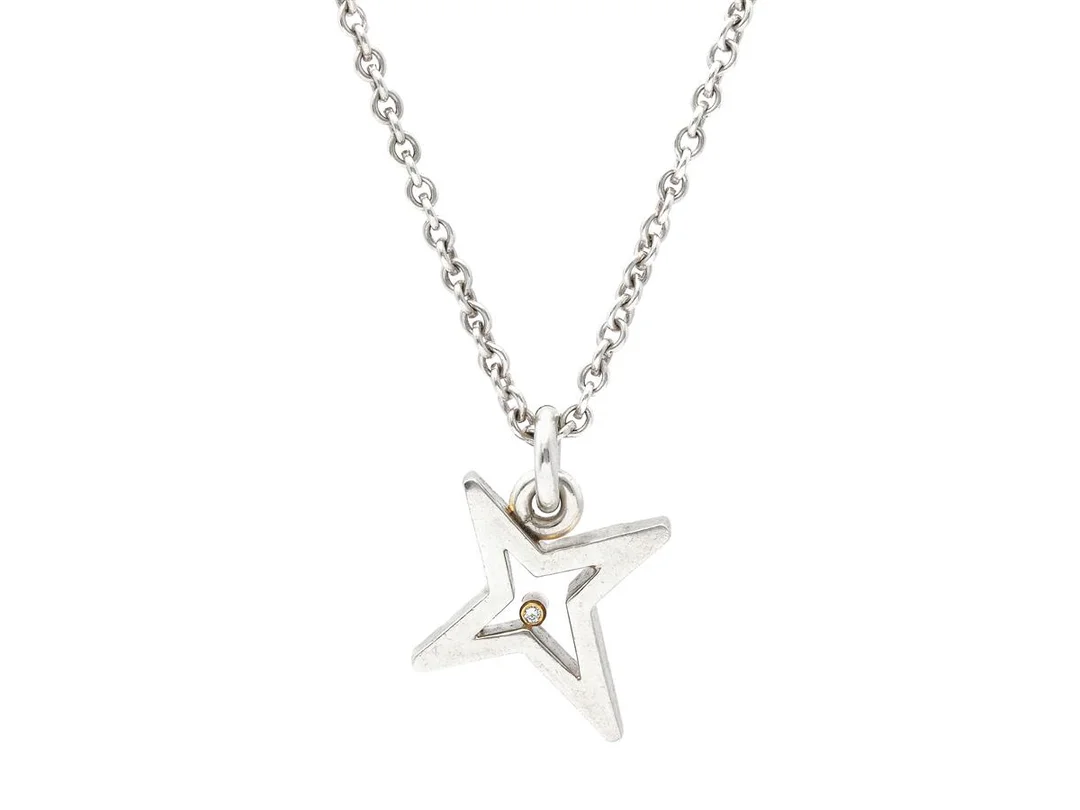 HEIRING, hänge med kedja, sterlingsilver briljantslipad diamant ca 0,02 ct, längd 42 cm, vikt 14,7 g. — Smycken/Hänge med kedja — Kaplans