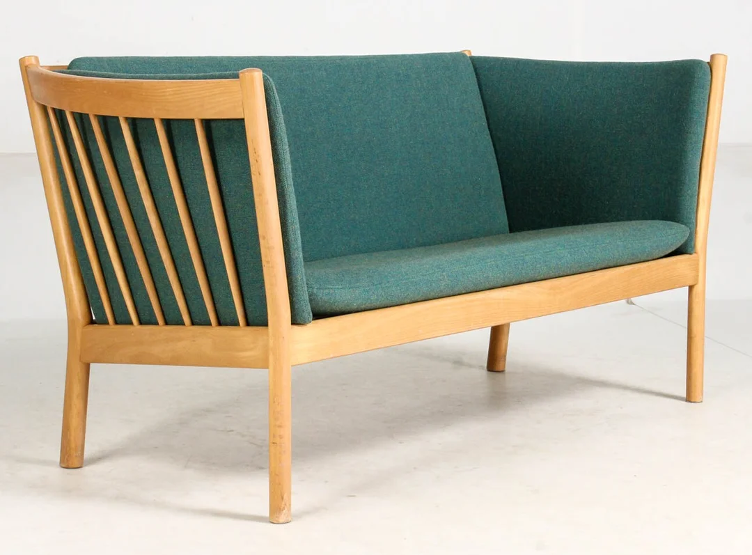 Erik Ole Jørgensen for Kvist Möbel. Two-seater slatted sofa, model J148 — Furniture/Lounge suites, sofas — Lauritz