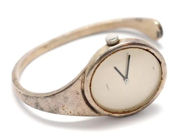 JUWEL, damur, 30 mm, Cal 69-21, silver, manuell, plexiglas, skadad urtavla, integrerad armlänk, ca 1975.