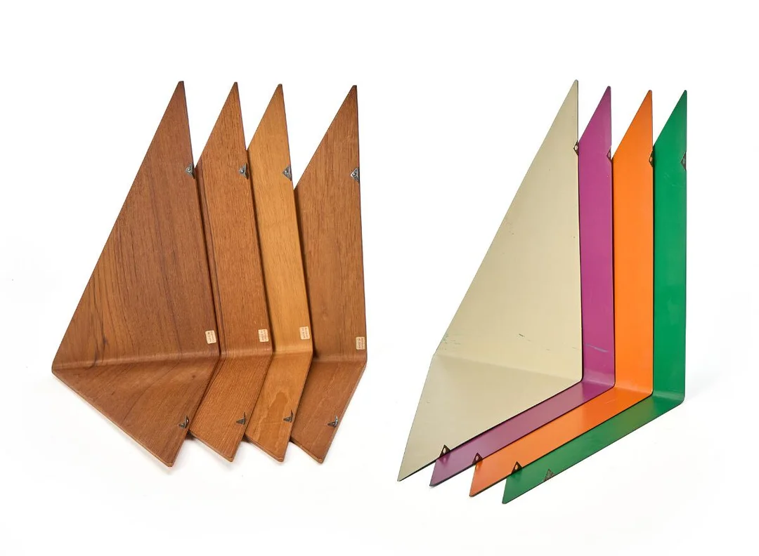“Butterfly”. A collection of eight wall shelves. Resp. turqouise-, white-, green-, purple- and orange-lacquered metal and teak. Made by Cado, 1960s. 30×30×18 cm. (8) — Modern Furniture — Bruun Rasmussen