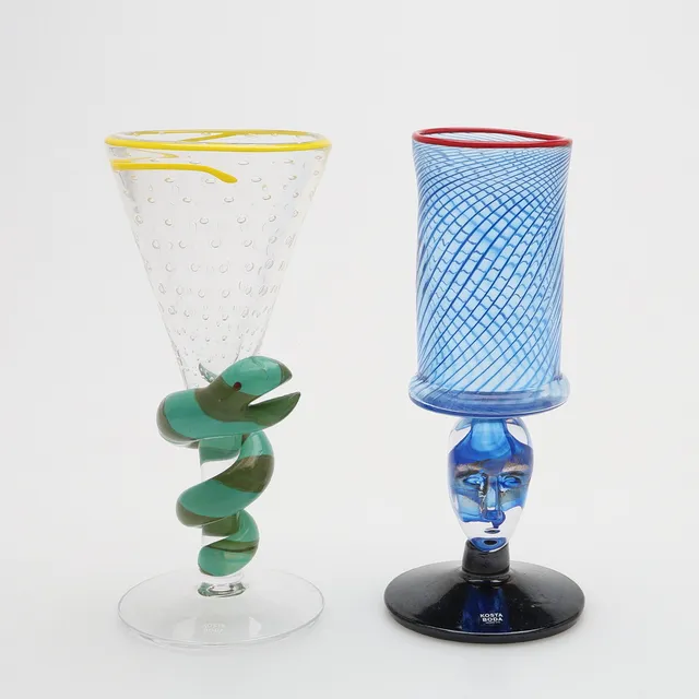 ULRICA HYDMAN VALLIEN OCH BERTIL VALLIEN. POKALER, ETT PAR, "RENDEZ-VOUS", KOSTA BODA LIMITED EDITION 2013.