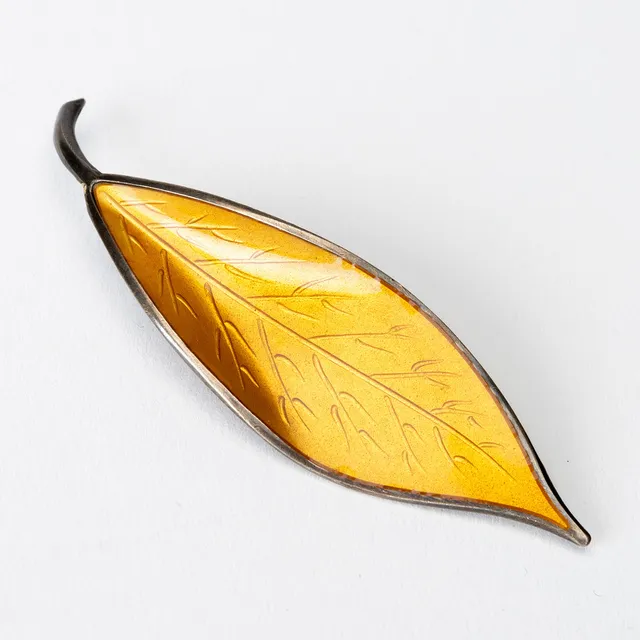 DAVID ANDERSEN. Brosch, silver, emalj, Norge.